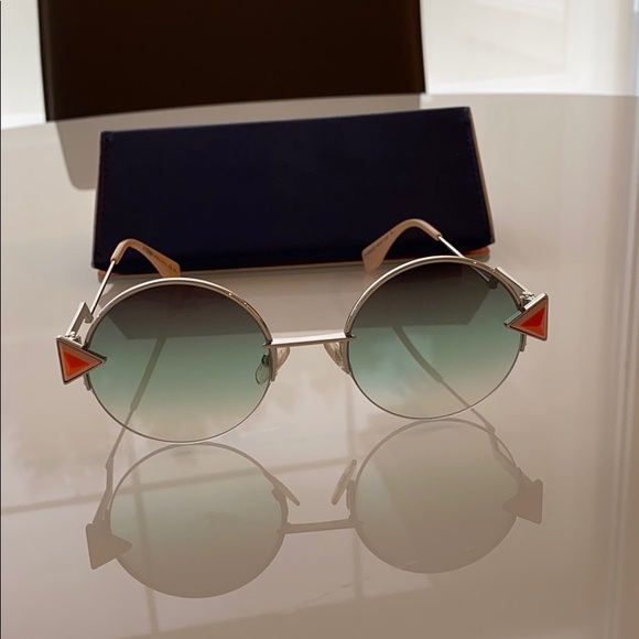 Fendi Accessories - ❤️🔥Offers Fendi sunglasses